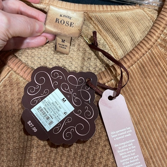 Women long sleeve blouse tan color - Picture 4 of 6